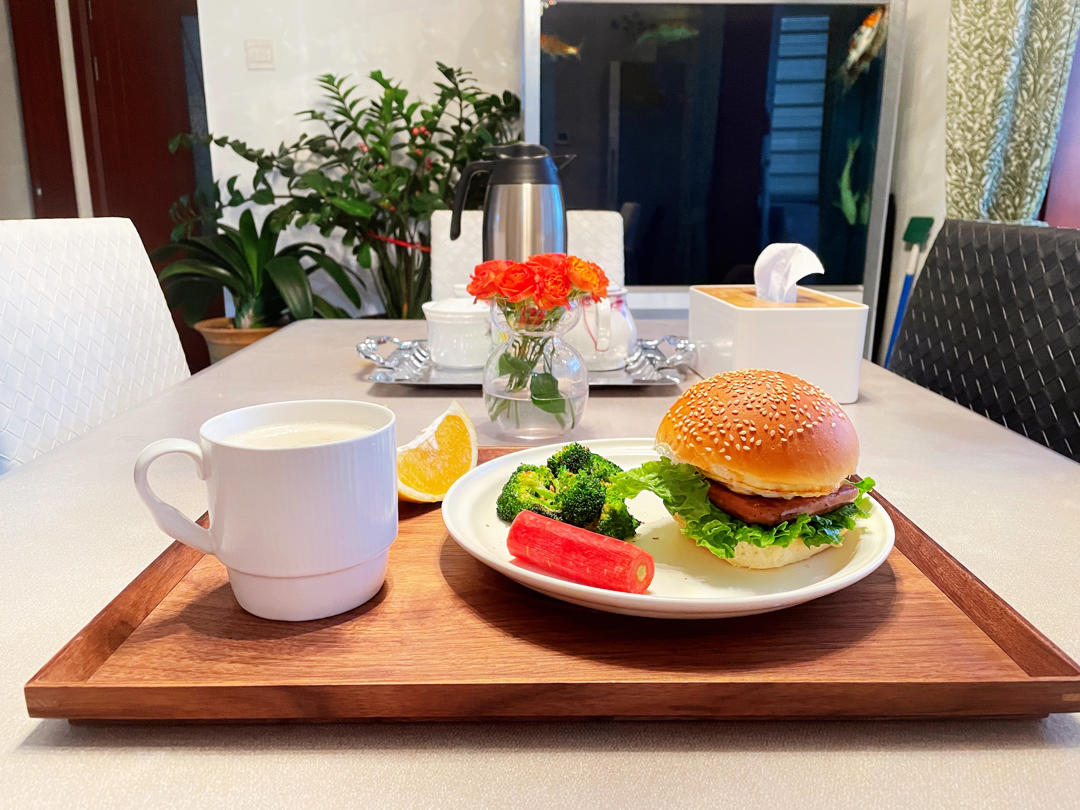 早餐•2023年11月8日