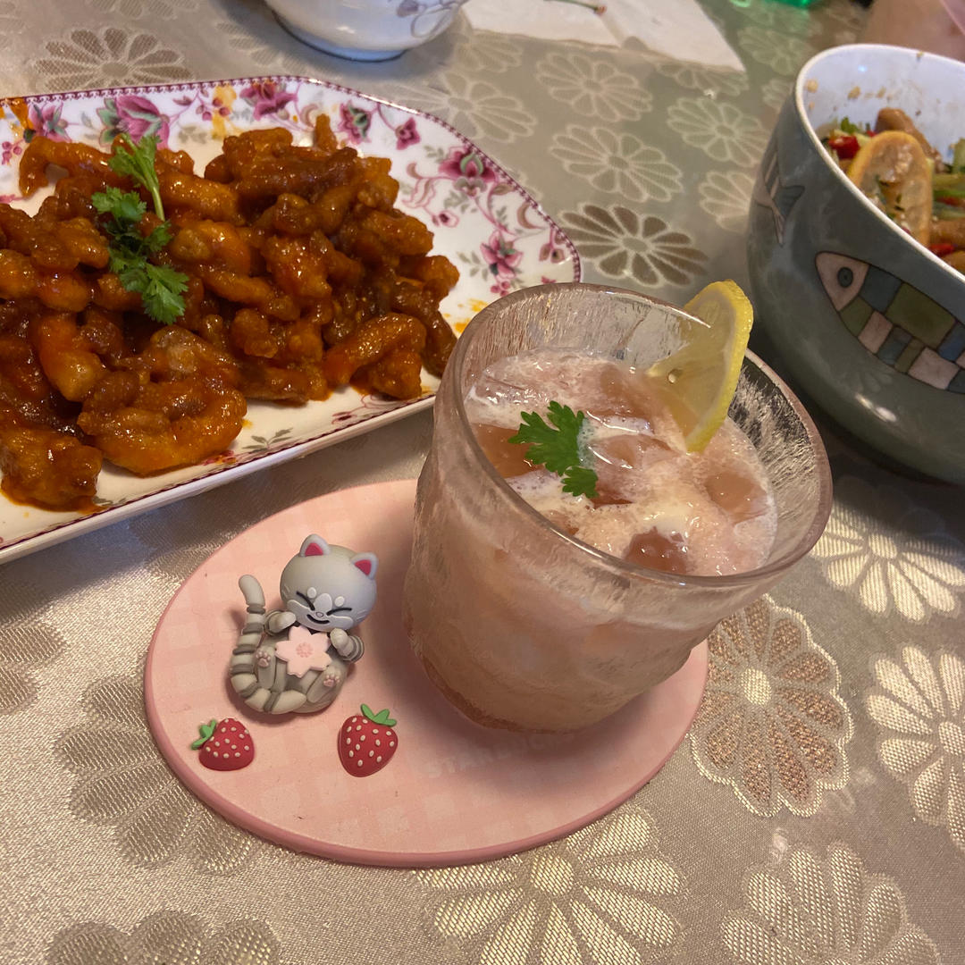 夏日桃子特饮