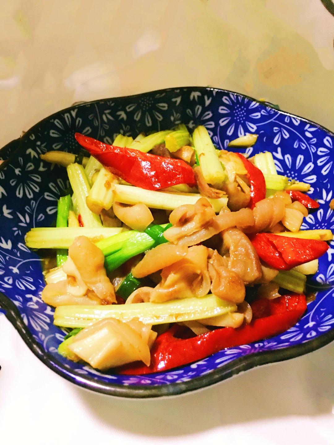 爆炒鲨鱼胶肚🦈的做法