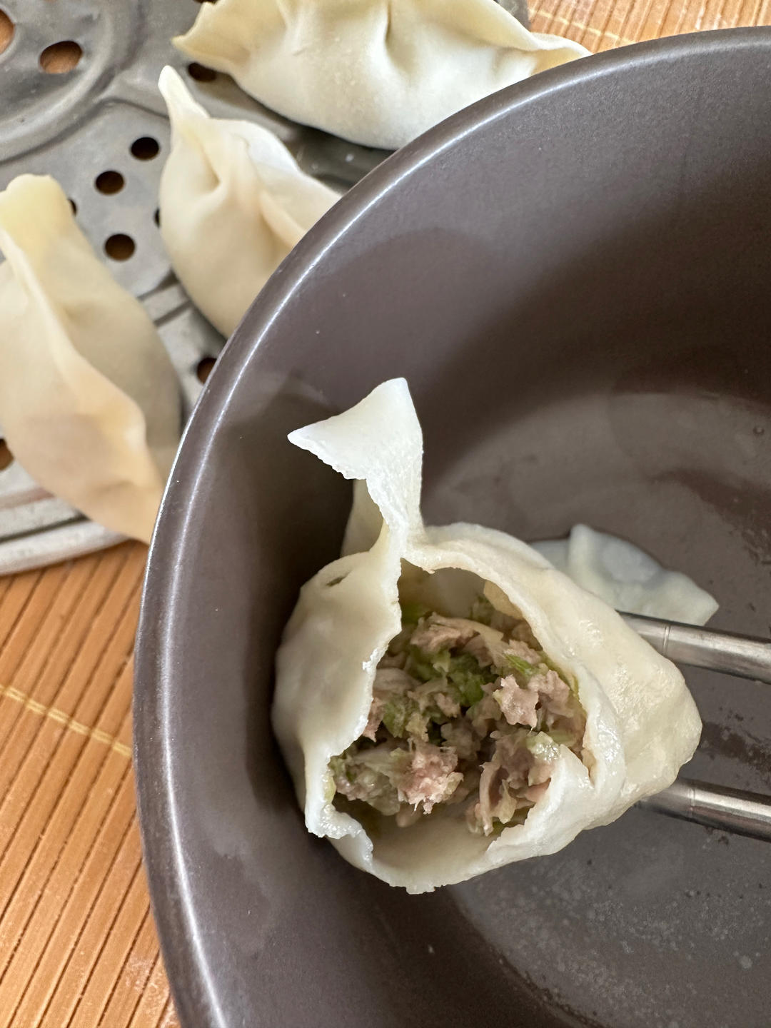芹菜牛肉水饺