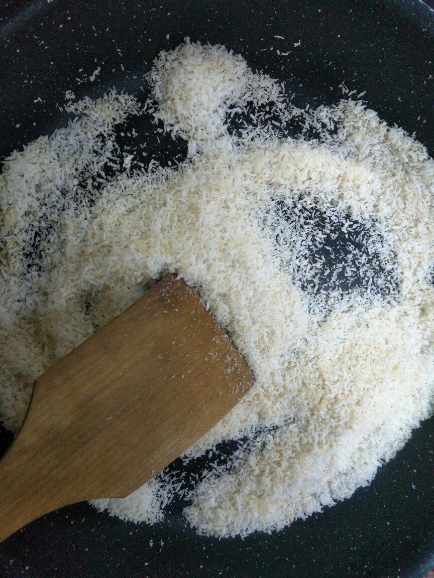 自制椰蓉，椰奶
