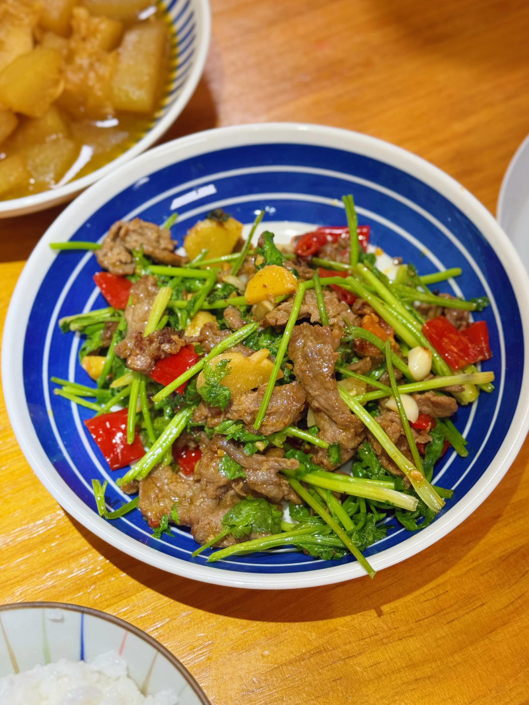 小炒黄牛肉，肉嫩味香！太好吃了简直是米饭杀手！