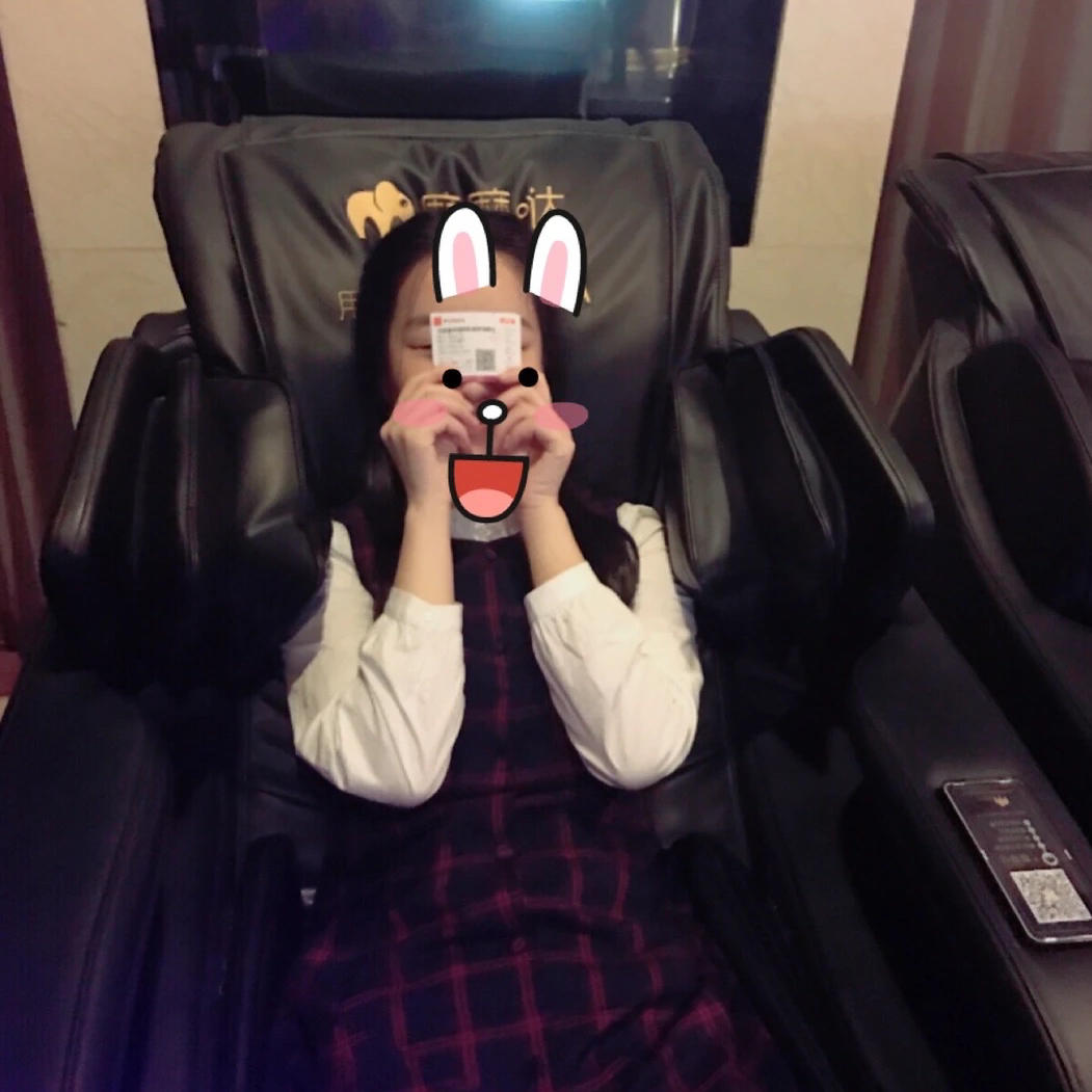 太阳花下的兔子