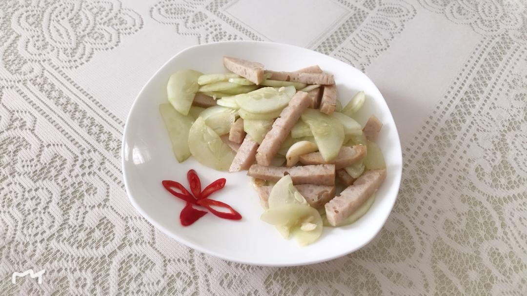 黄瓜炒肉饼