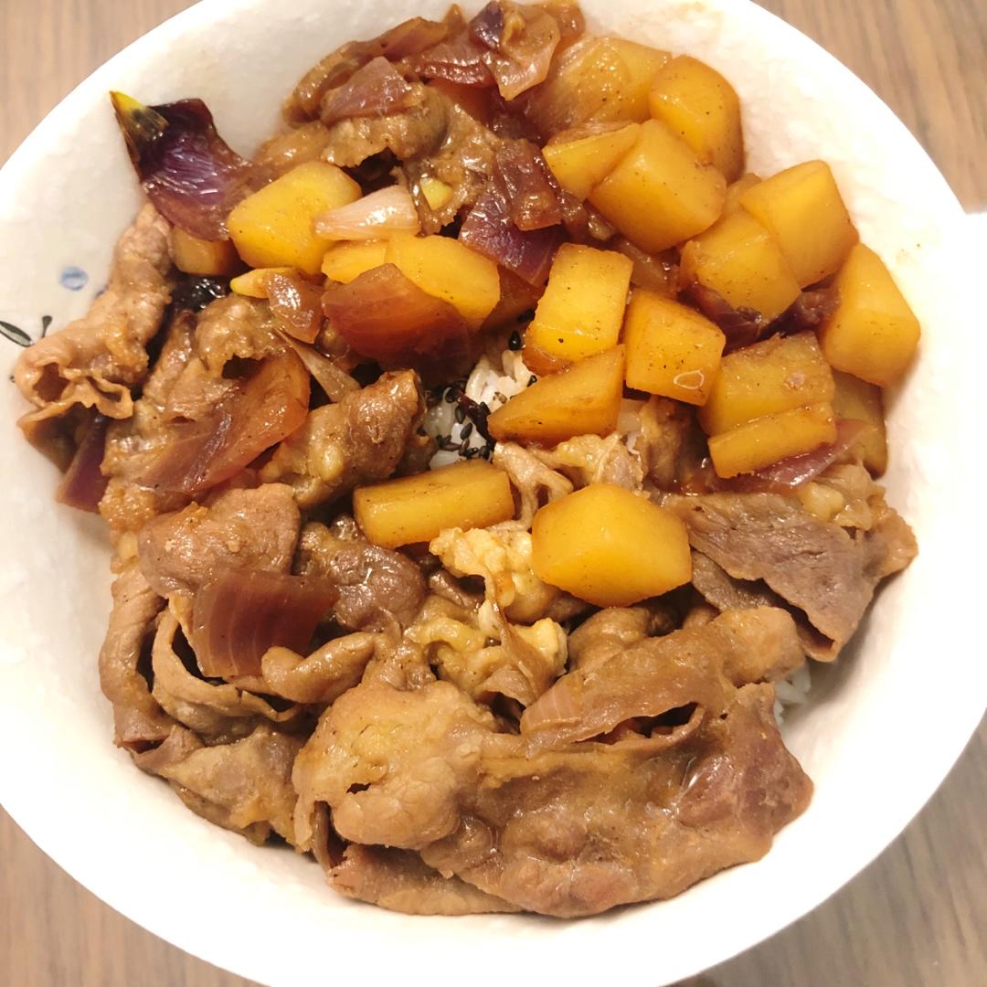 好吃到舔碗底的土豆肥牛拌饭