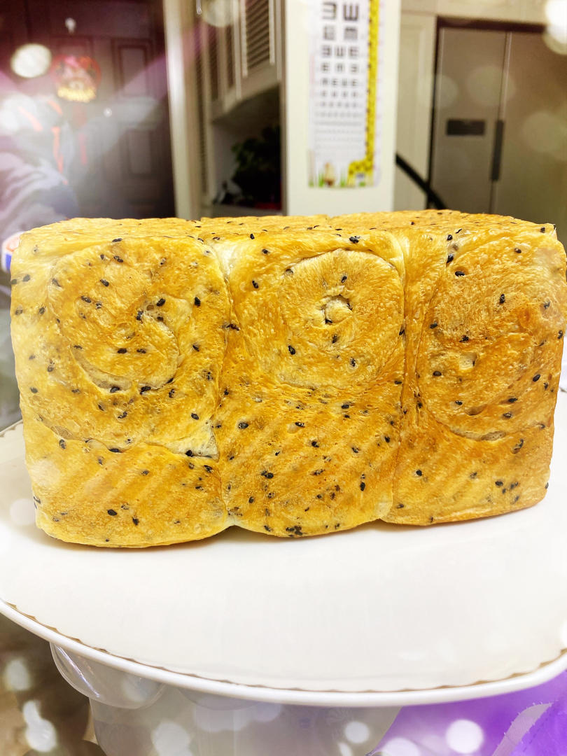 ✔️越嚼越香de黑芝麻咸吐司