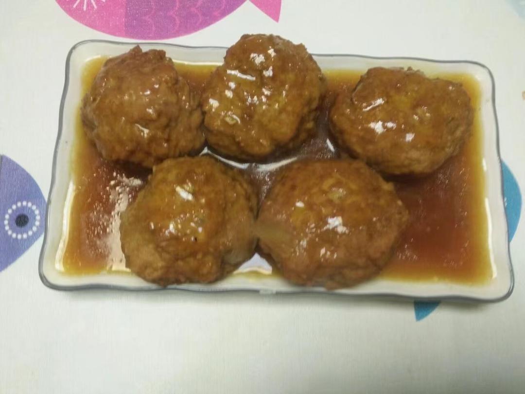 简单的红烧狮子头～拌饭太香了