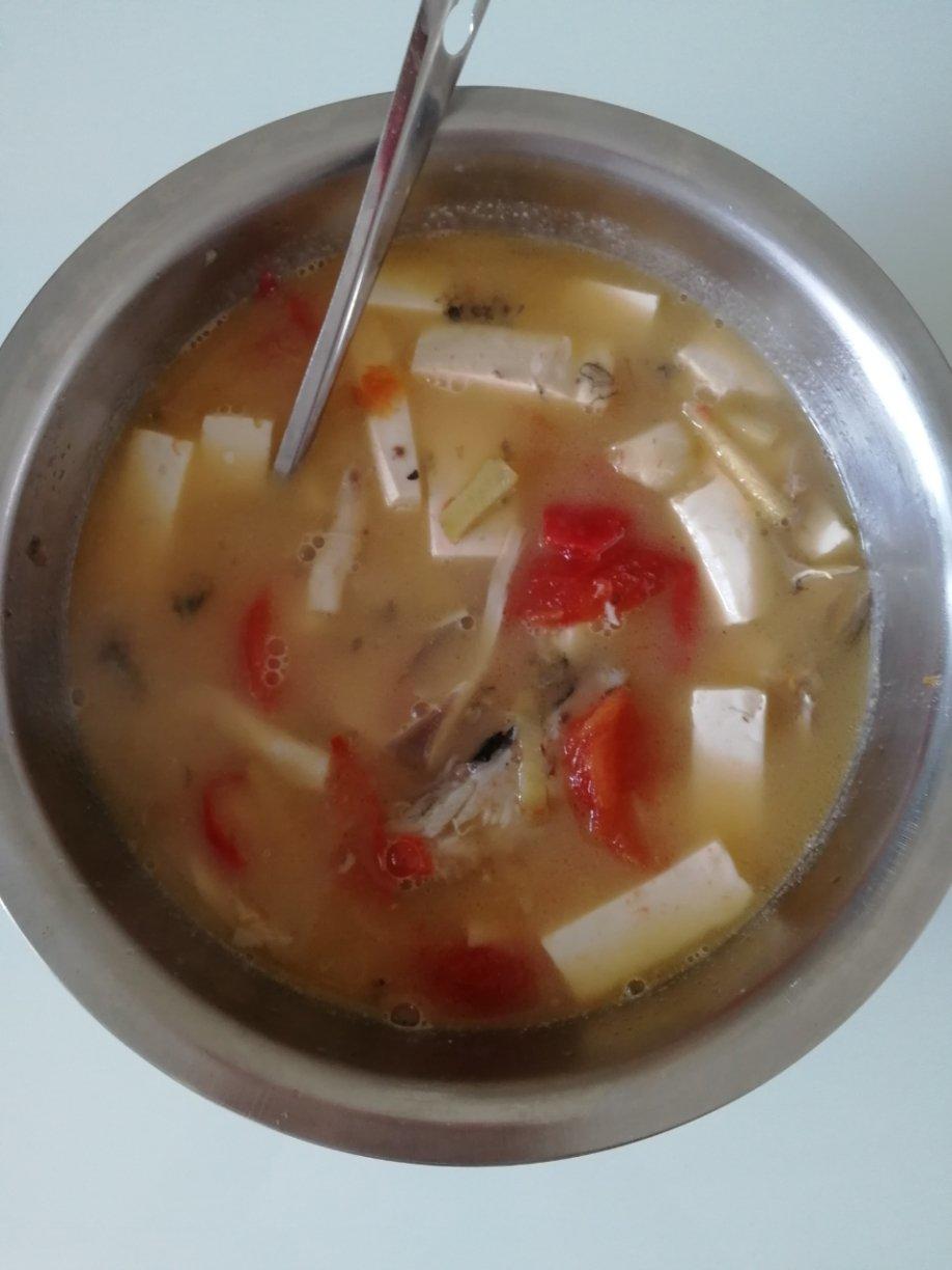 鲫鱼豆腐汤