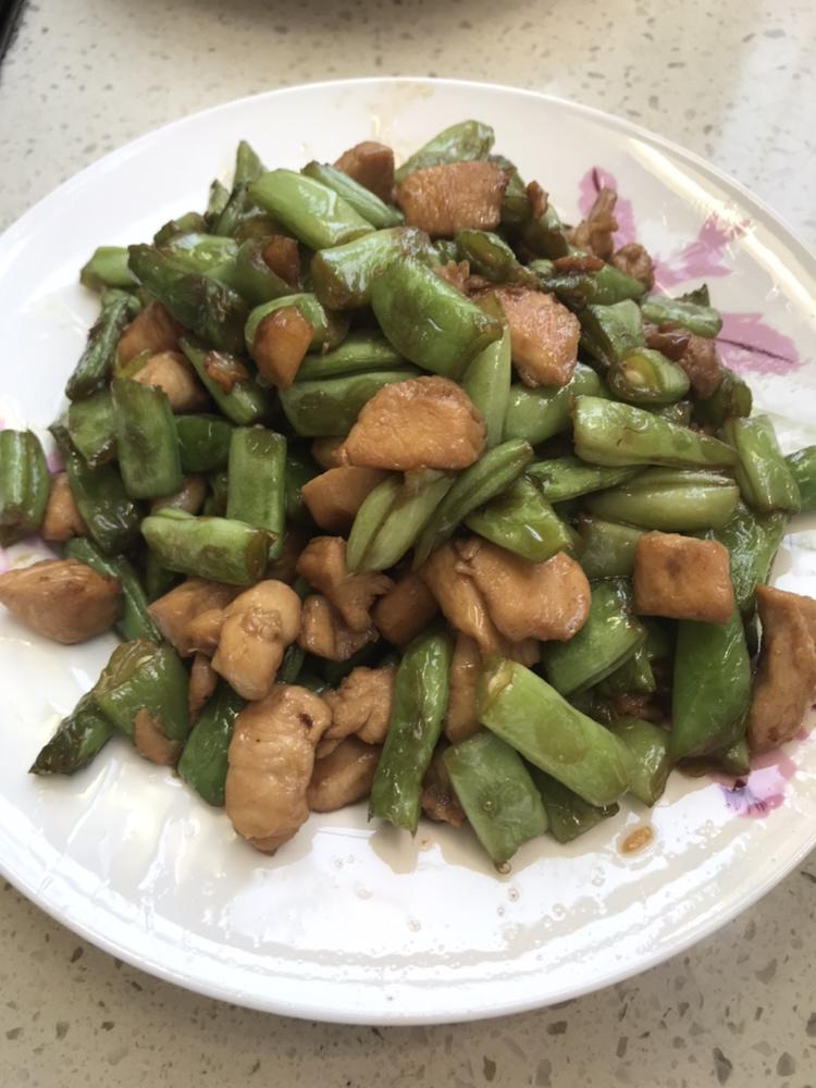 豆角炒鸡肉