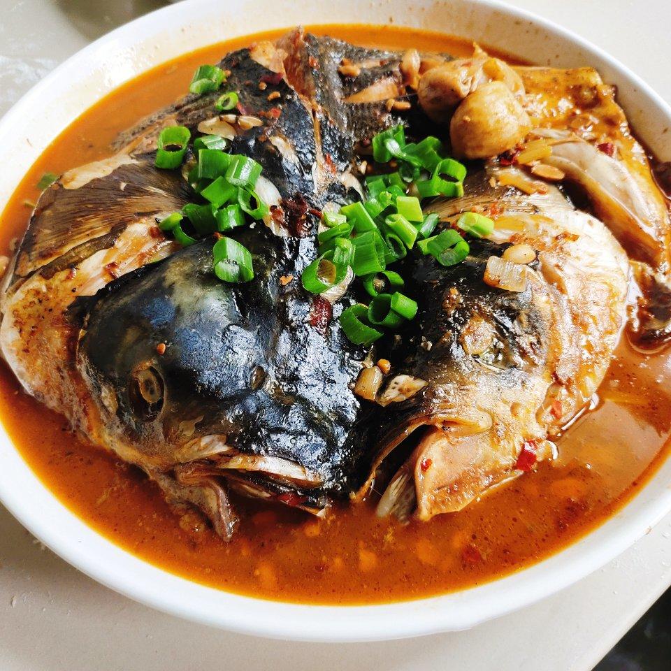 马蜂窝pony做的鱼头泡饼炖鱼头家庭版旺顺阁