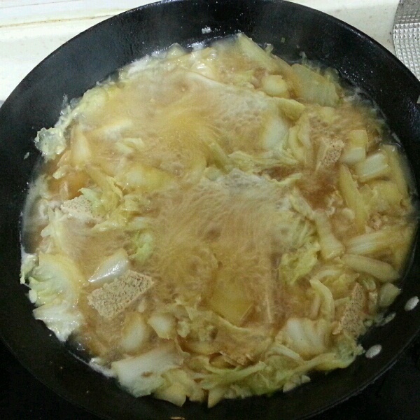 白菜炖冻豆腐