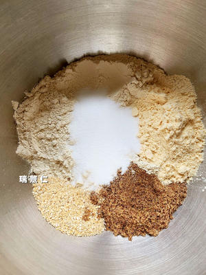 无面粉低碳水生酮面包的做法 步骤5