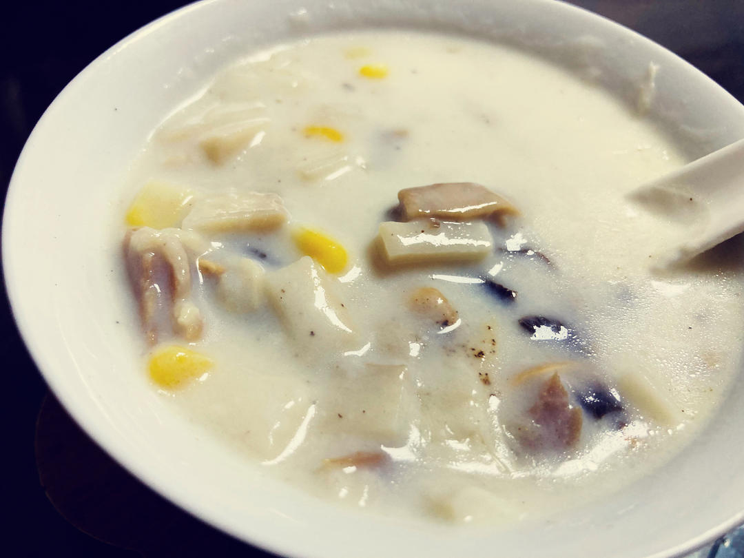 低脂奶油蘑菇汤🍄[不用黄油和奶油超简单]