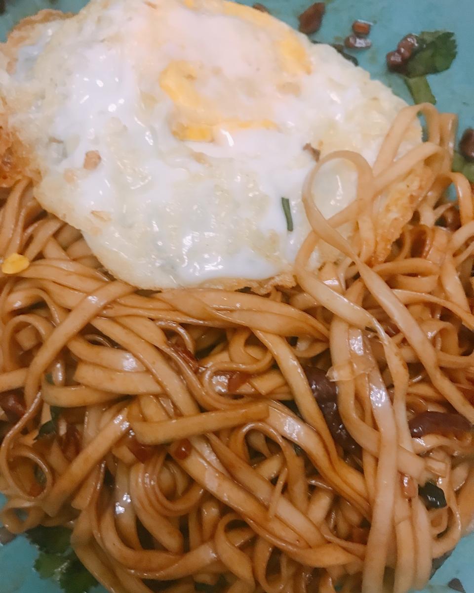 10分钟搞定的一碗葱油拌面