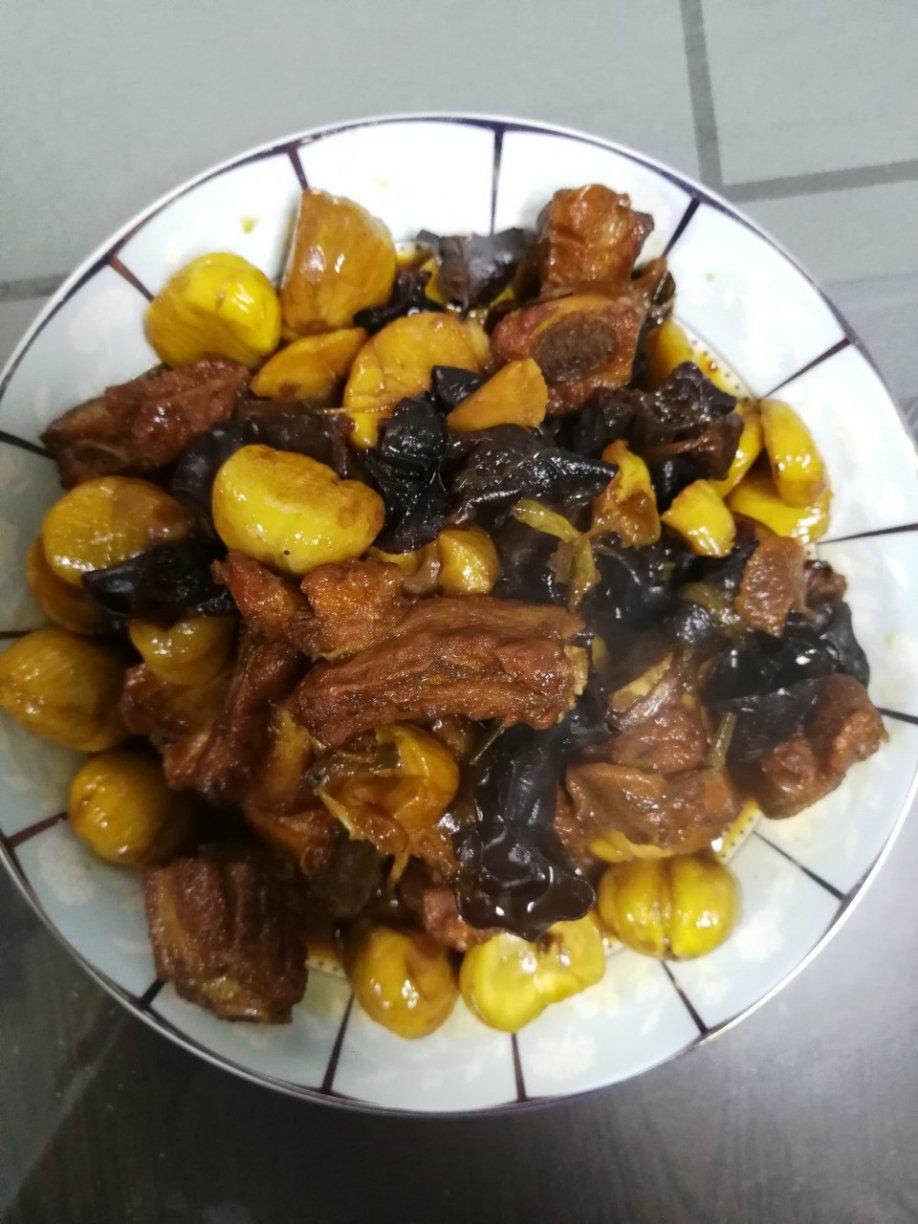 板栗烧排骨