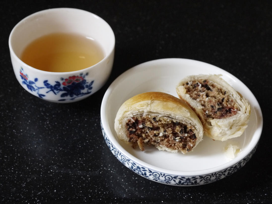 230芝麻茶香酥饼