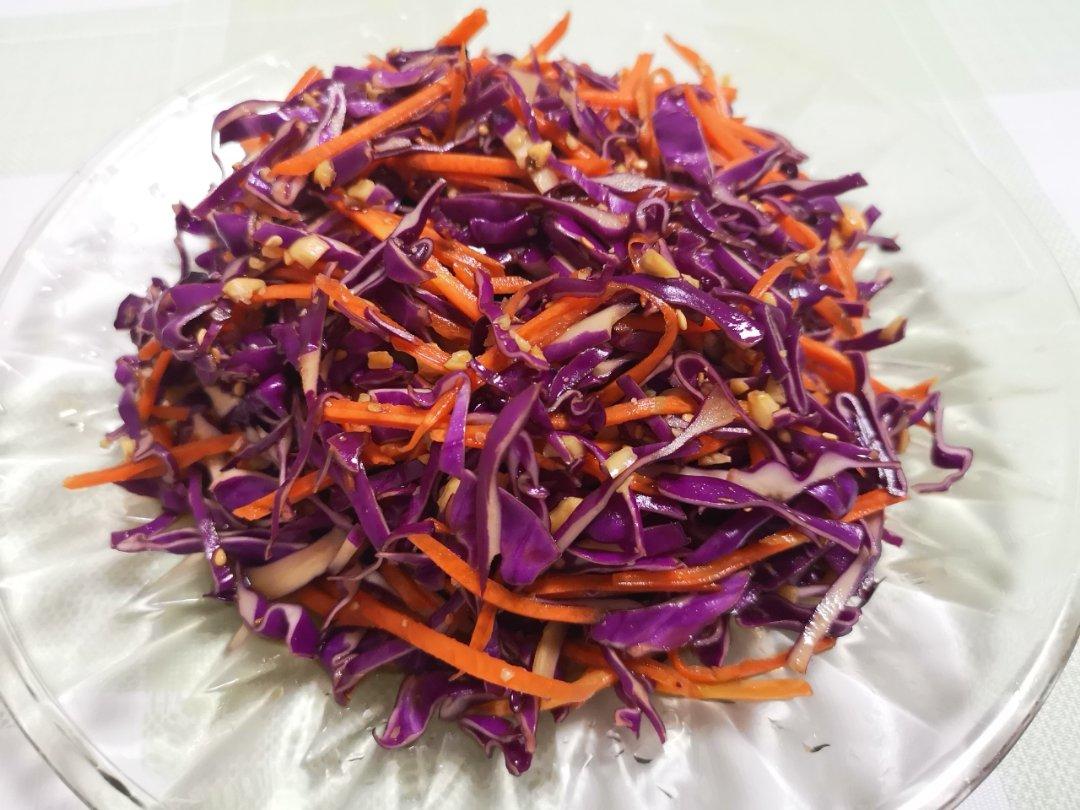 凉拌胡萝卜紫甘蓝