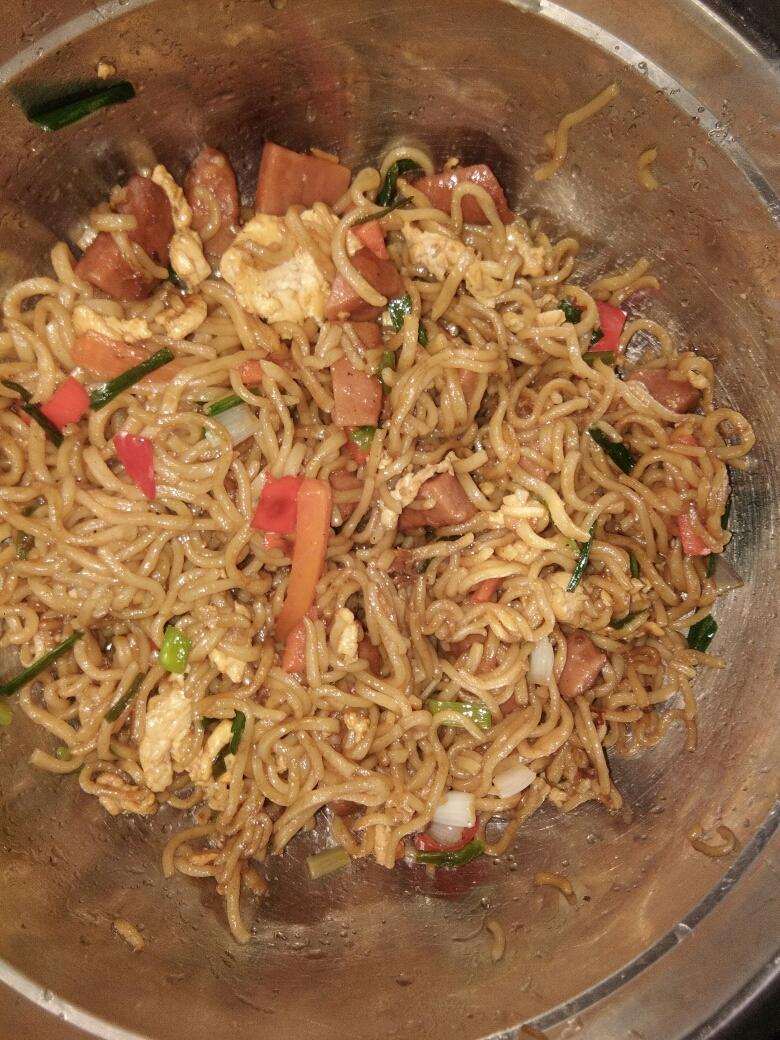 秒杀路边摊的炒方便面