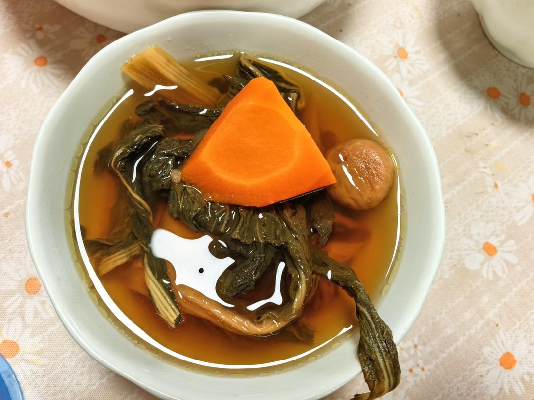 白菜干蚝豉汤（滋阴降火）