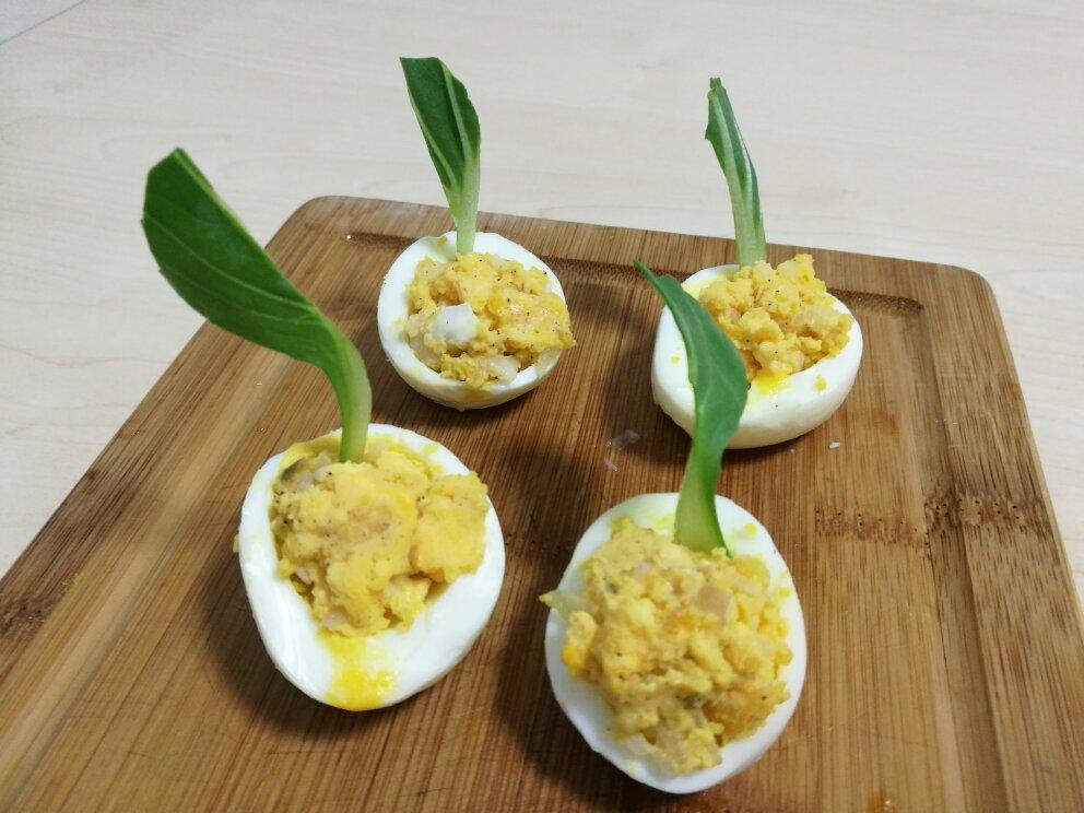 鸡蛋杯沙拉