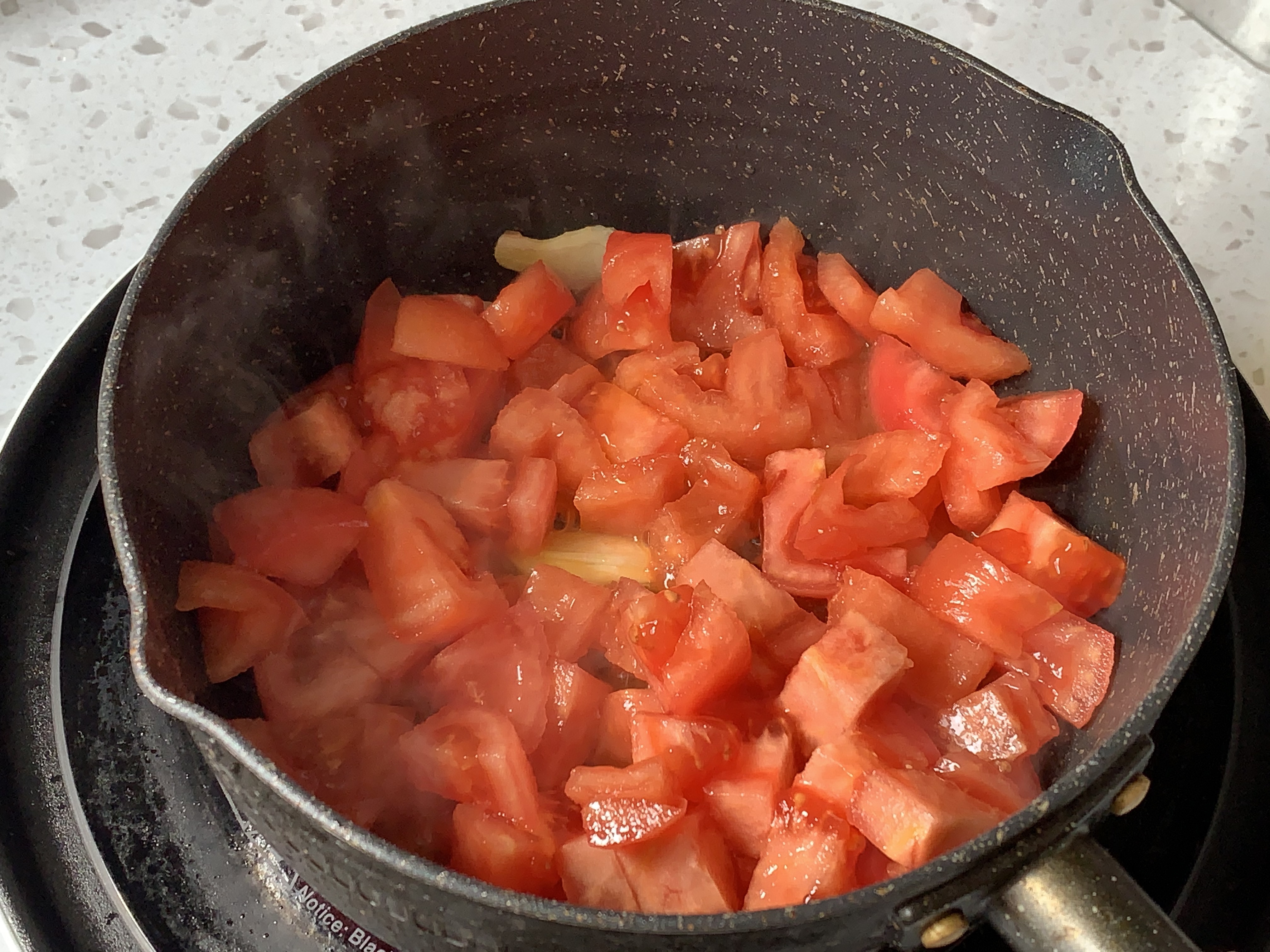 好喝开胃❗️连汤汁都不剩的番茄土豆肥牛汤。的做法 步骤6