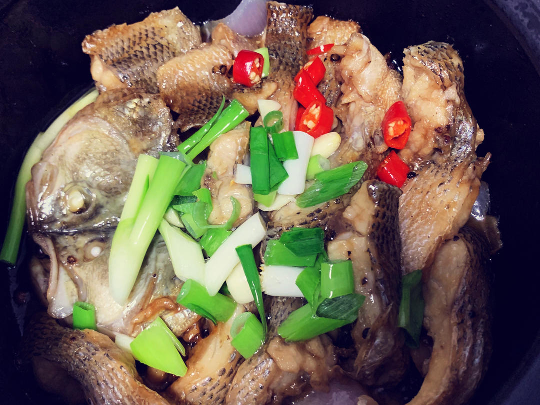 葱香焗鲈鱼