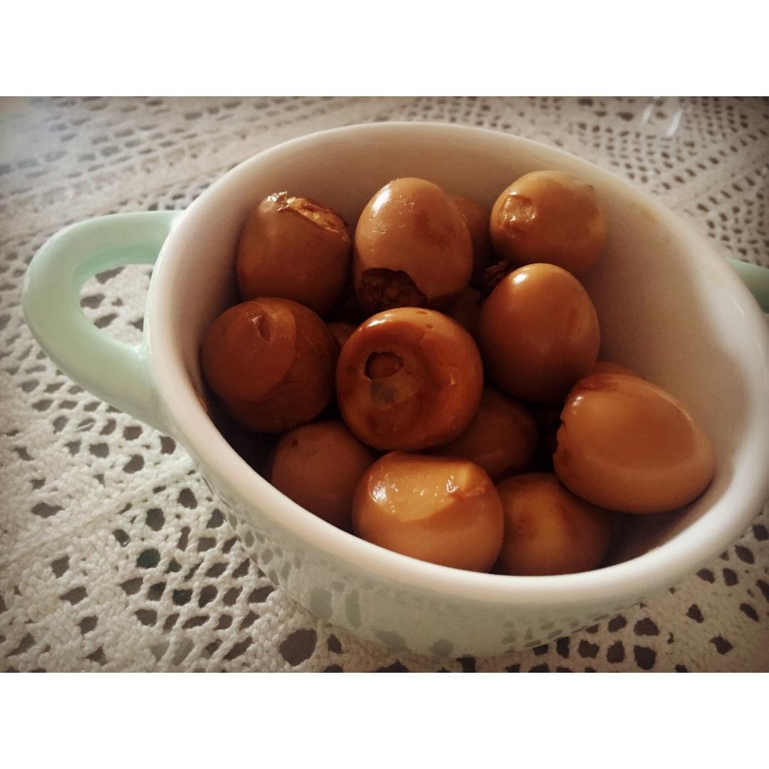 乡巴佬卤鹌鹑蛋