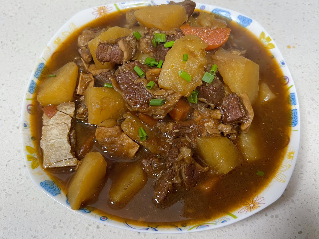 番茄土豆炖牛腩