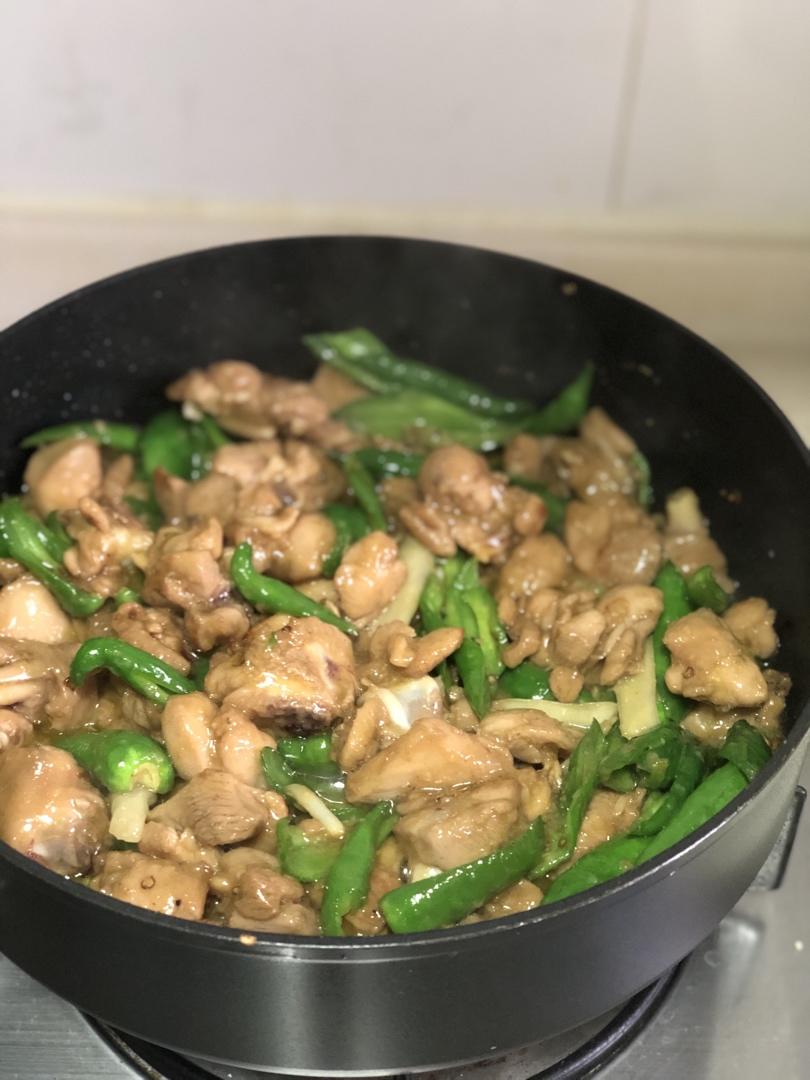 〈生炒鸡腿〉，值得一试。欣小厨 😉