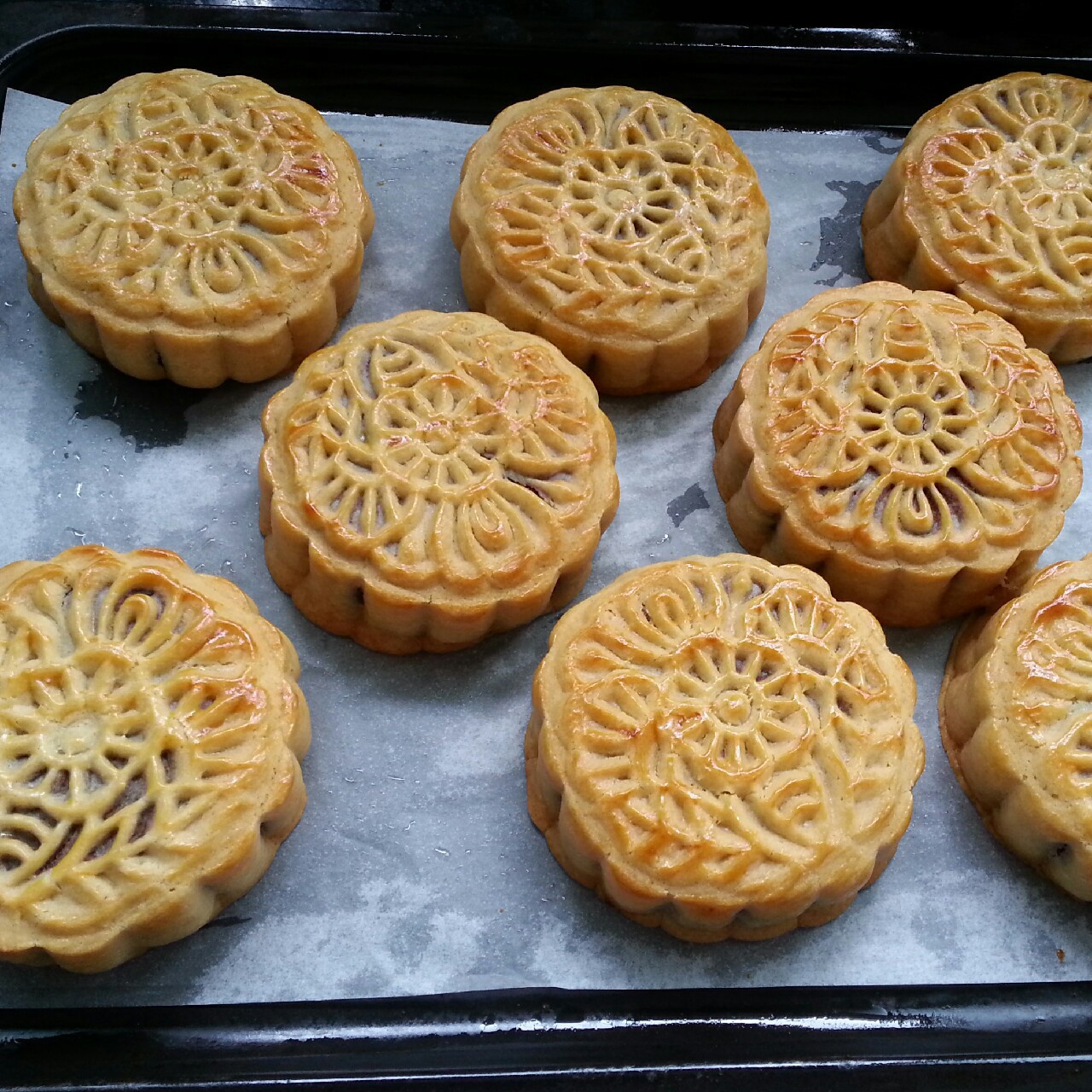 广式月饼——蛋黄莲蓉月饼