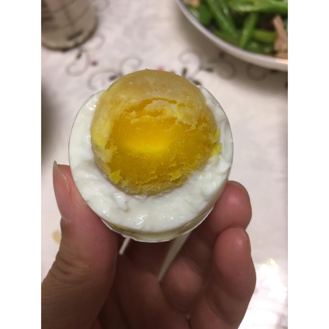 自制咸蛋： 100%出油起沙的咸蛋