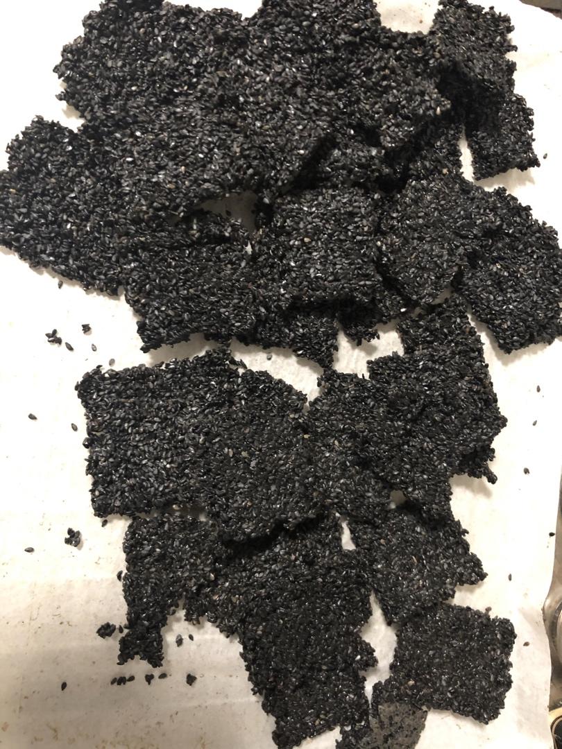 健康黑芝麻薄饼（仅需三步）