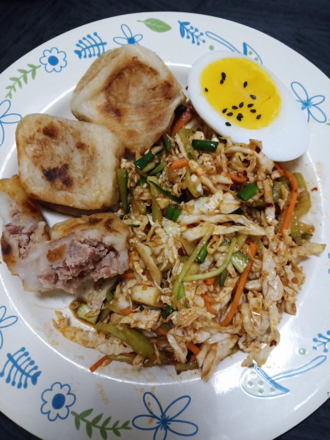 过年大鱼大肉都吃腻了，教你做炝拌白菜丝，清脆爽口，上桌抢着吃