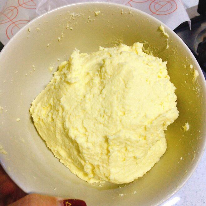 超级简单的奶黄馅儿（面包用）的做法