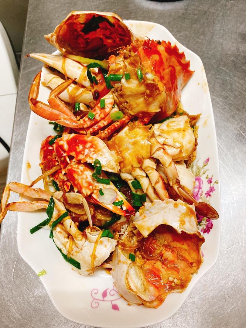 迷迭香香2做的姜葱炒梭子蟹