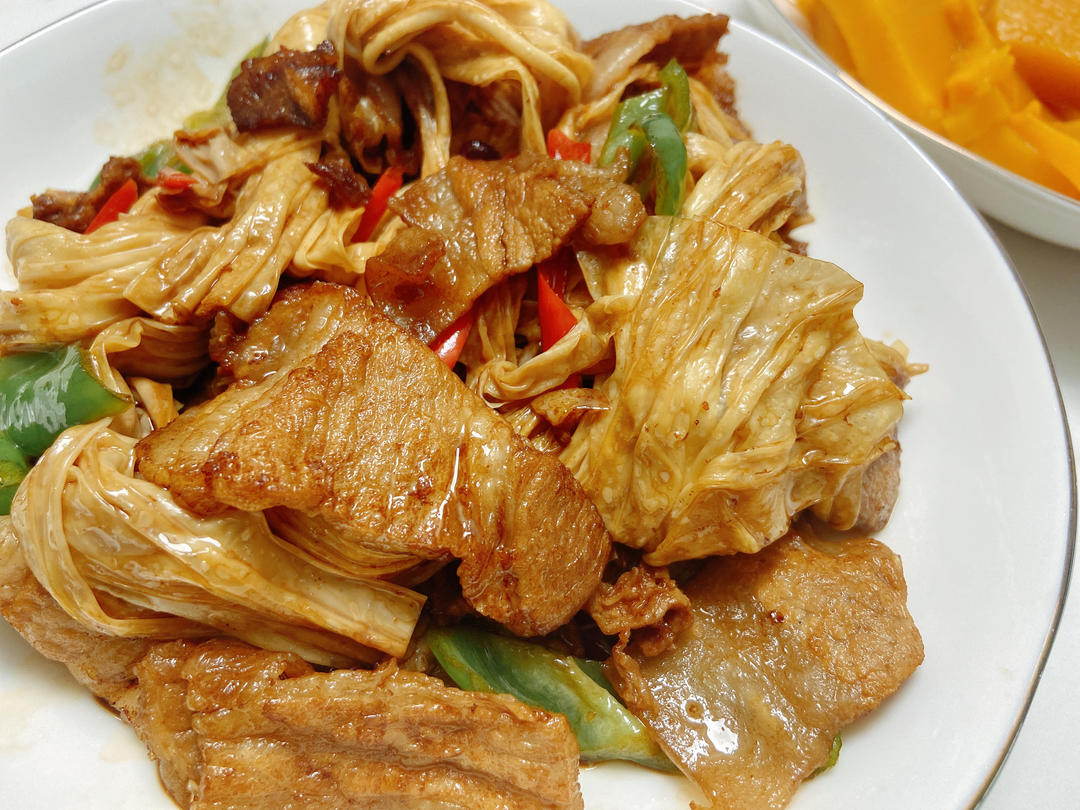 腐竹炒肉