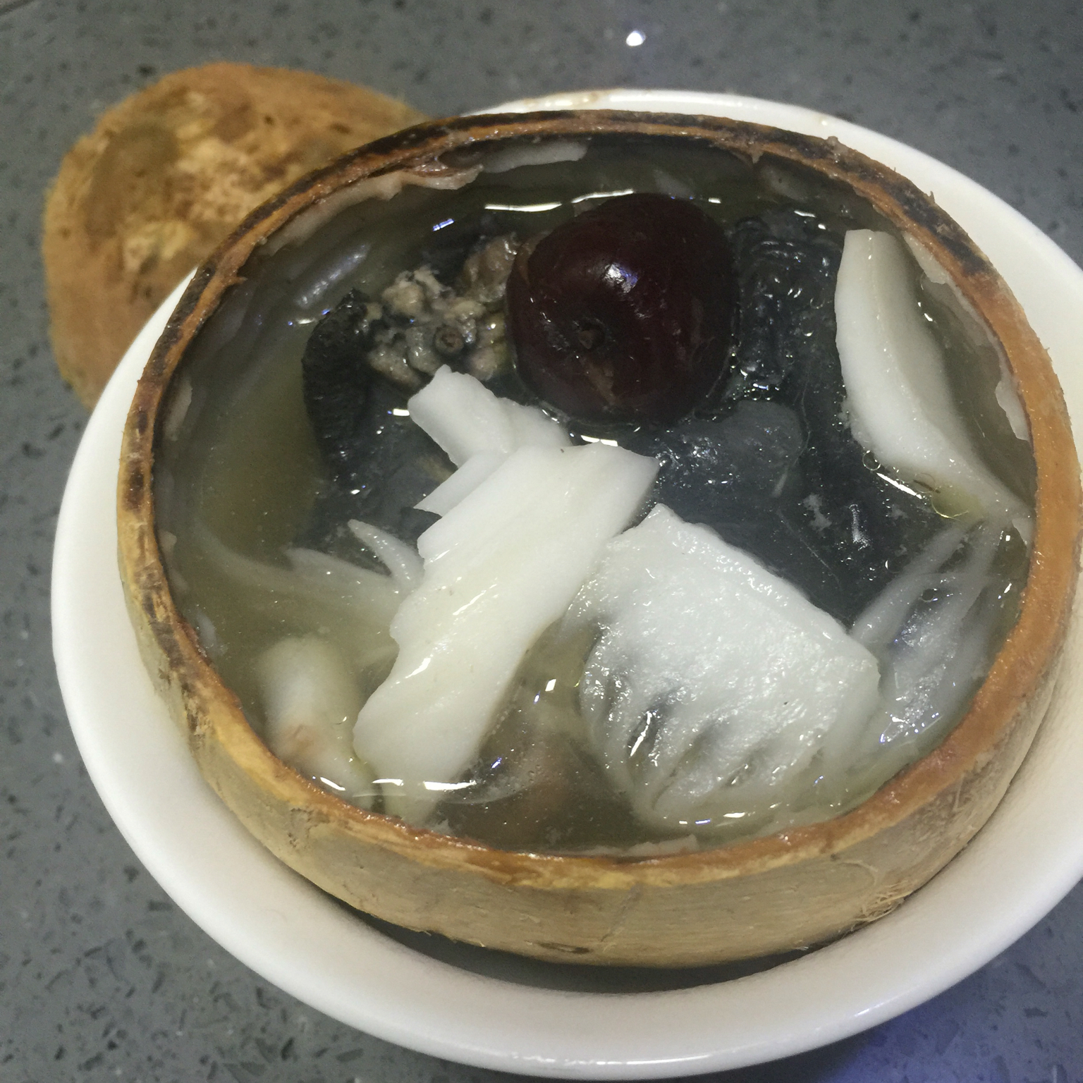 椰子炖鸡