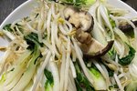 豆芽炒香菇小白菜