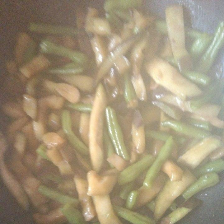 简易版豆角烧茄子🍆