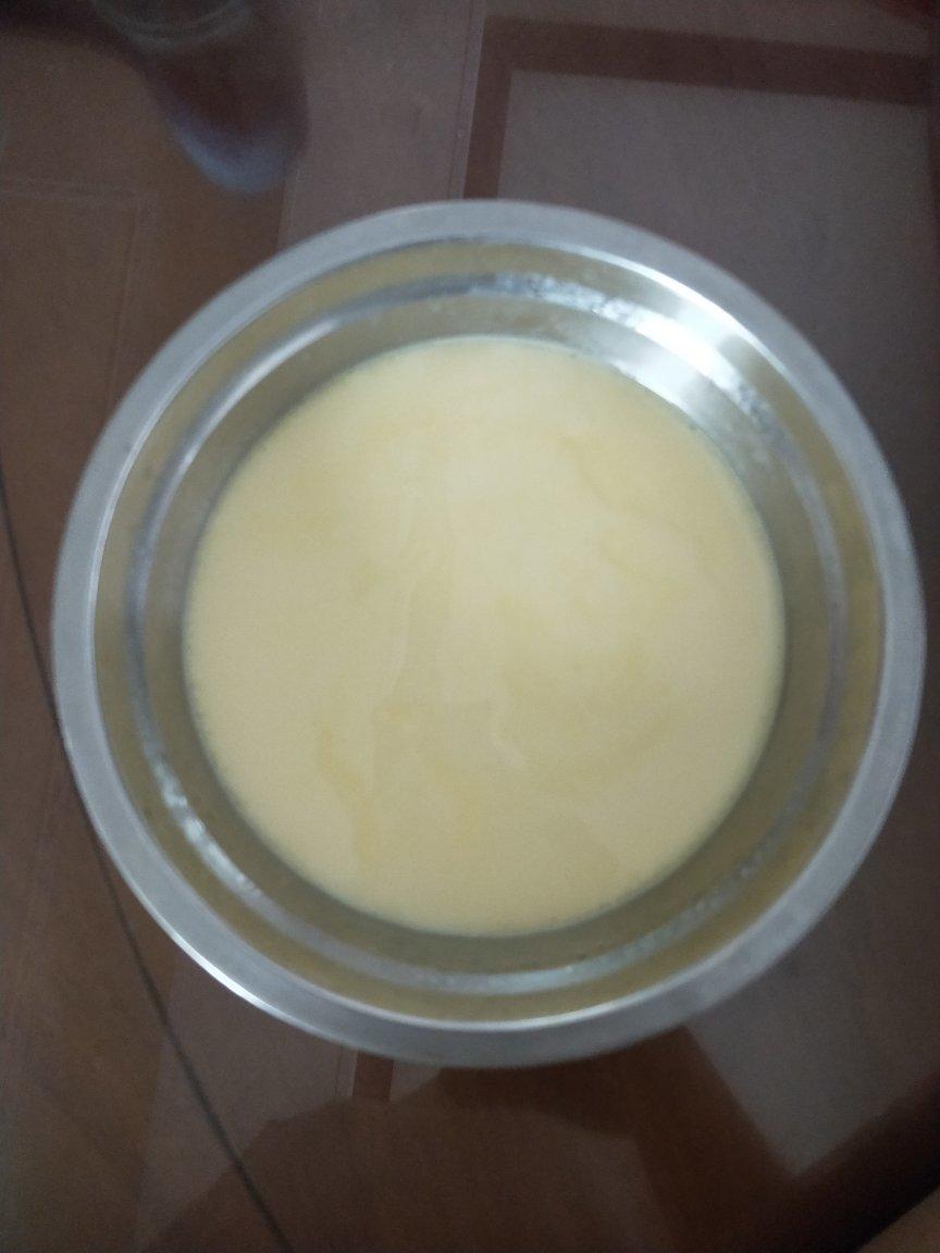 牛奶蒸蛋