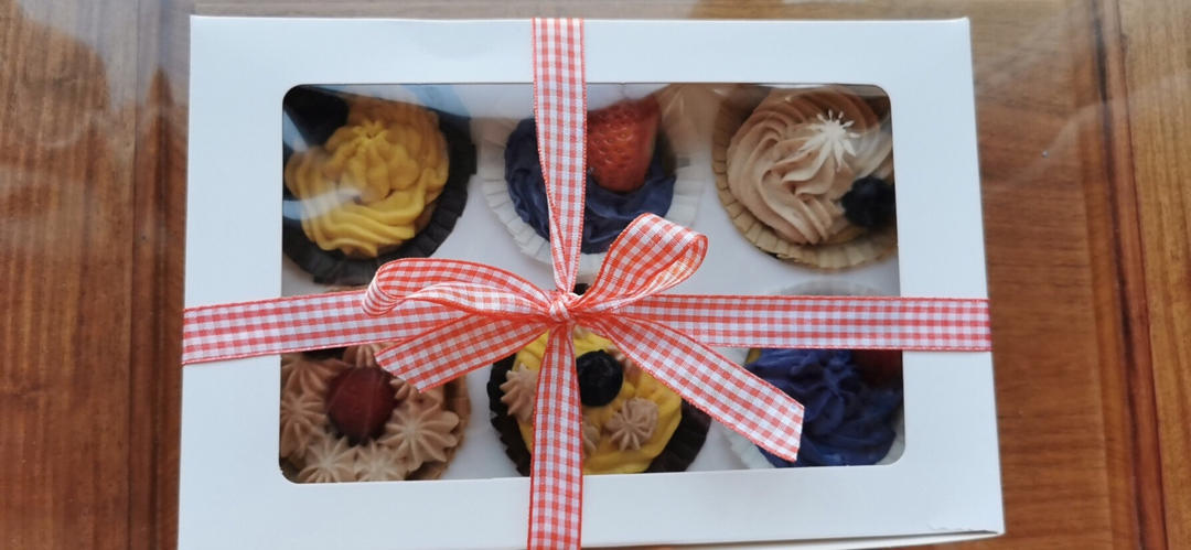 小美圣诞奶油杯子蛋糕（抹茶奶油纸杯蛋糕）