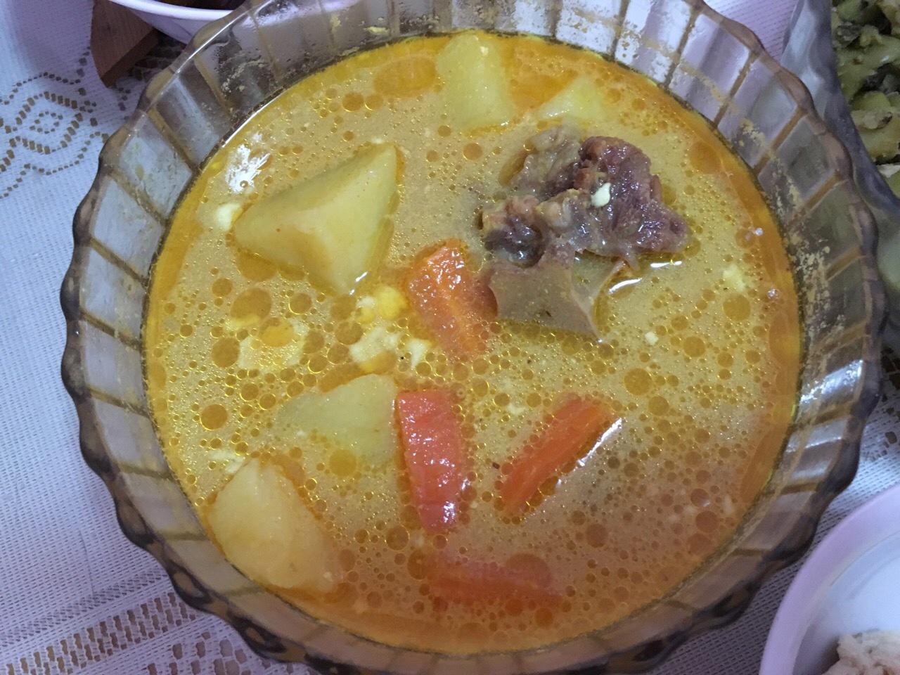 咖喱牛尾汤