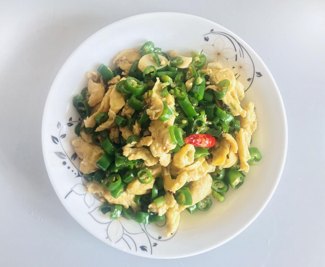 厨师长教你：“青椒炒鸡蛋”的家常做法 ,非常下饭