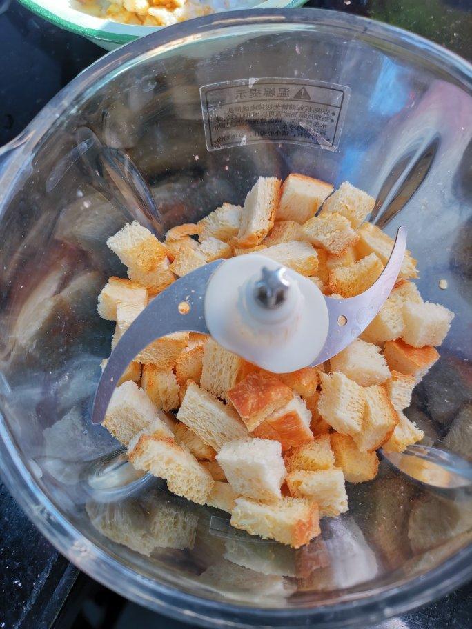 两种方法自制金黄面包糠