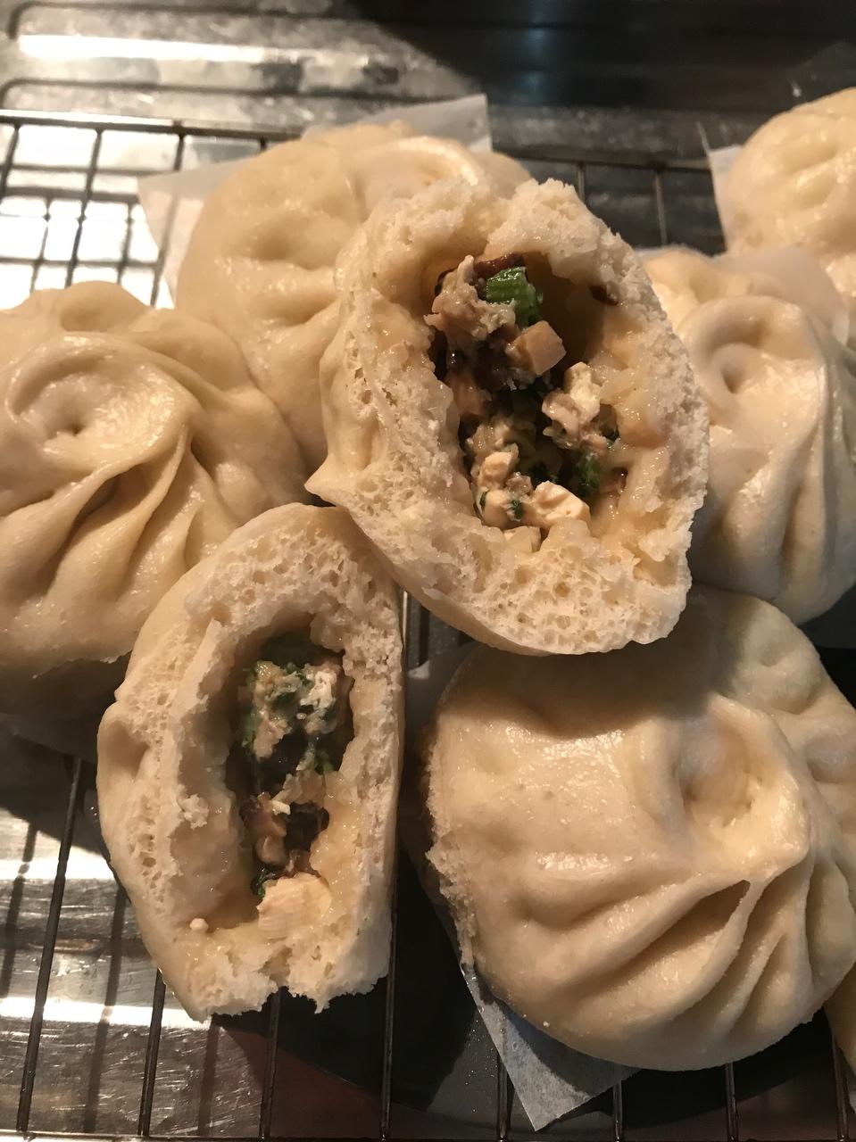 香菇青菜豆腐肉包子