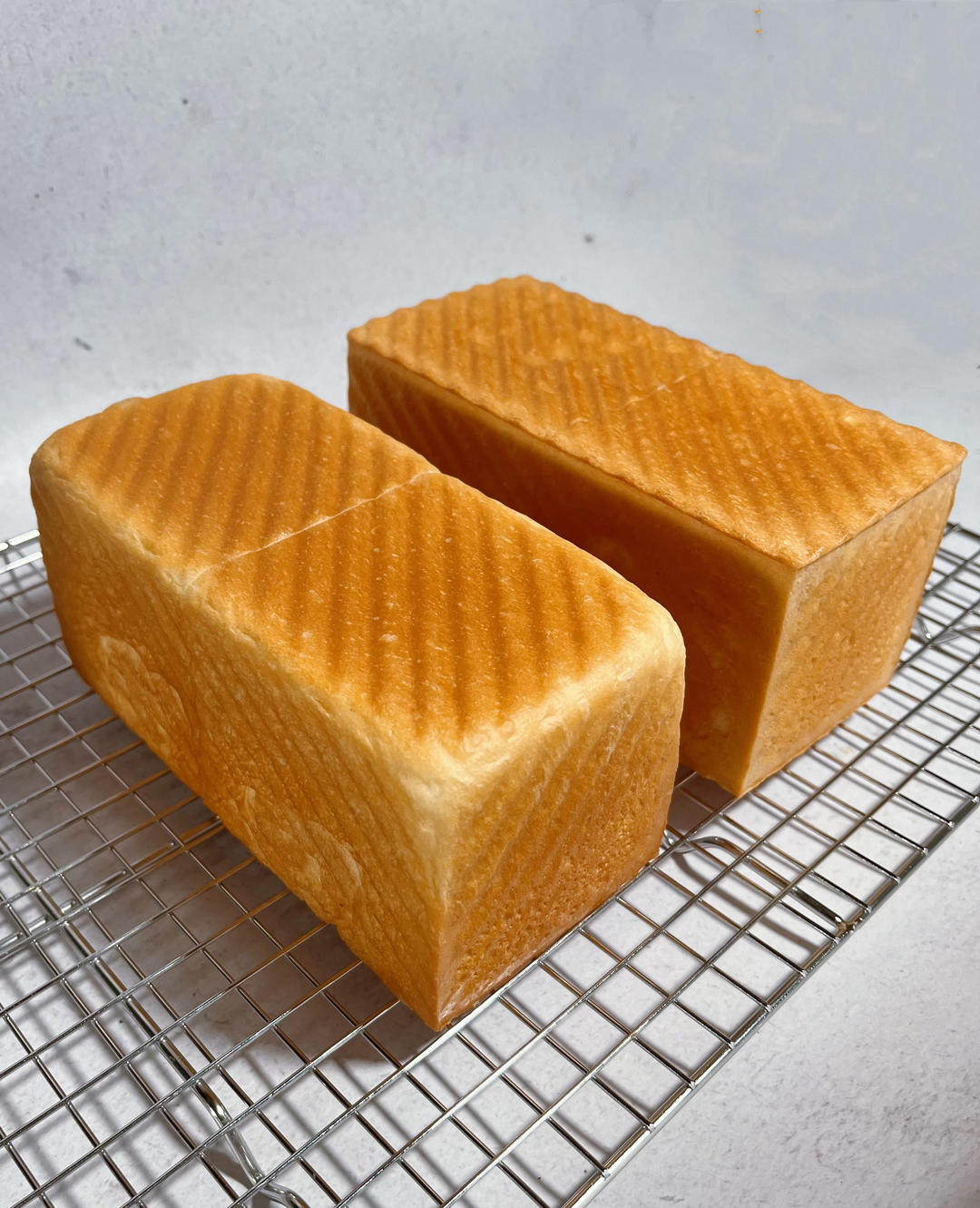 奶香纯粹的重料淡奶油吐司