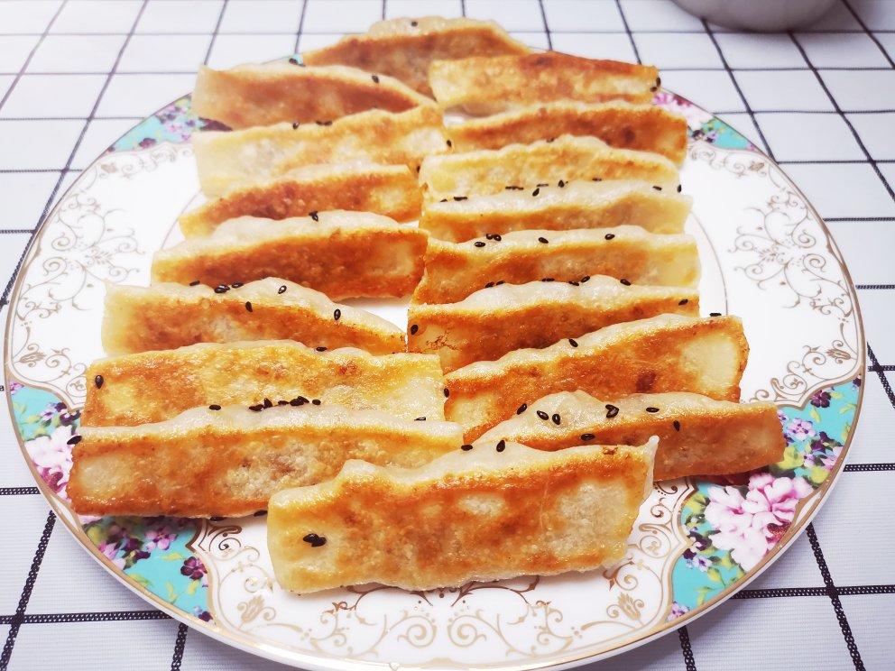三鲜锅贴