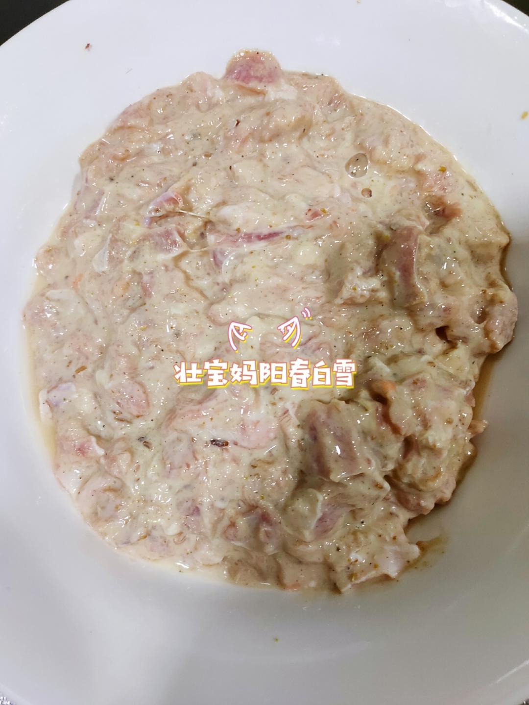 干炸牛肉丸  焦作博爱牛肉丸   炸牛肉丸子  火锅丸子  牛肉丸子汤的做法 步骤7