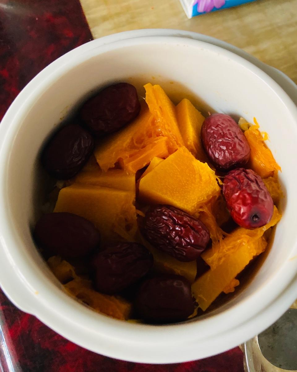 南瓜小米燕麦红枣粥