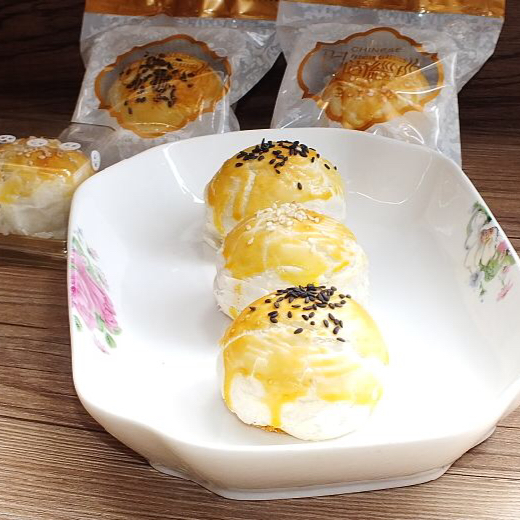 豆沙蛋黄酥